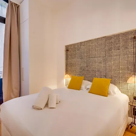 Le Tresor - Appt Dans Le Triangle Dor De Bordeaux Apartment Exterior photo