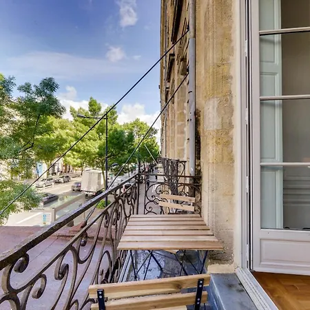 Le Tresor - Appt Dans Le Triangle Dor De Bordeaux Apartment Exterior photo